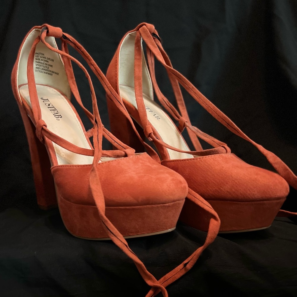 Just Fab Pumps Size 7.5 Womens